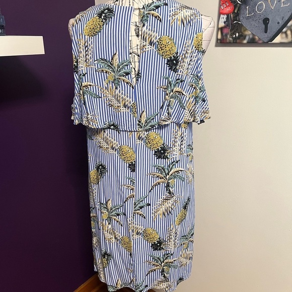 Doe & Rae Pineapple Print Cold Shoulder Dress - Picture 5 of 8